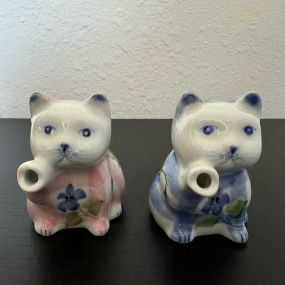 Vtg. Andrea By Sadek 2 Pcs. Kitten Pitcher Creamer Pink and Blue W/Flowers 2.5” - Picture 2 of 8